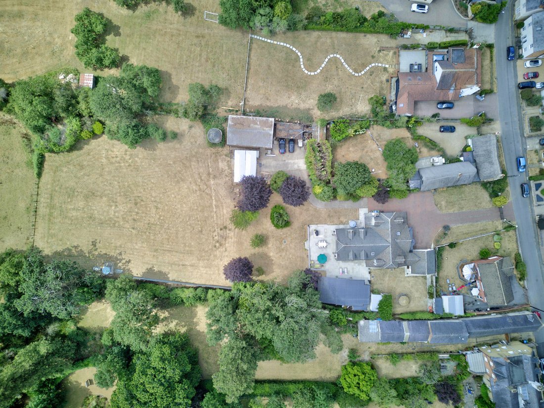 House in Buckinghamshire, England 3 - 18640302