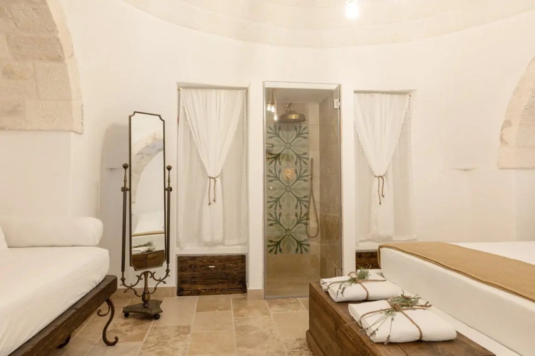 Country House in Carovigno, Apulia, Italy 4 - 16623481