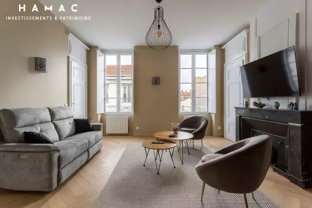 Apartment in Perralière, Lyon, Auvergne-Rhône-Alpes 1 - 18421061