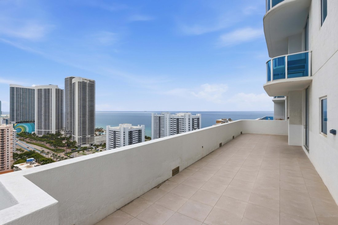 Condo in Hallandale Beach, Florida, United States 2 - 18640119