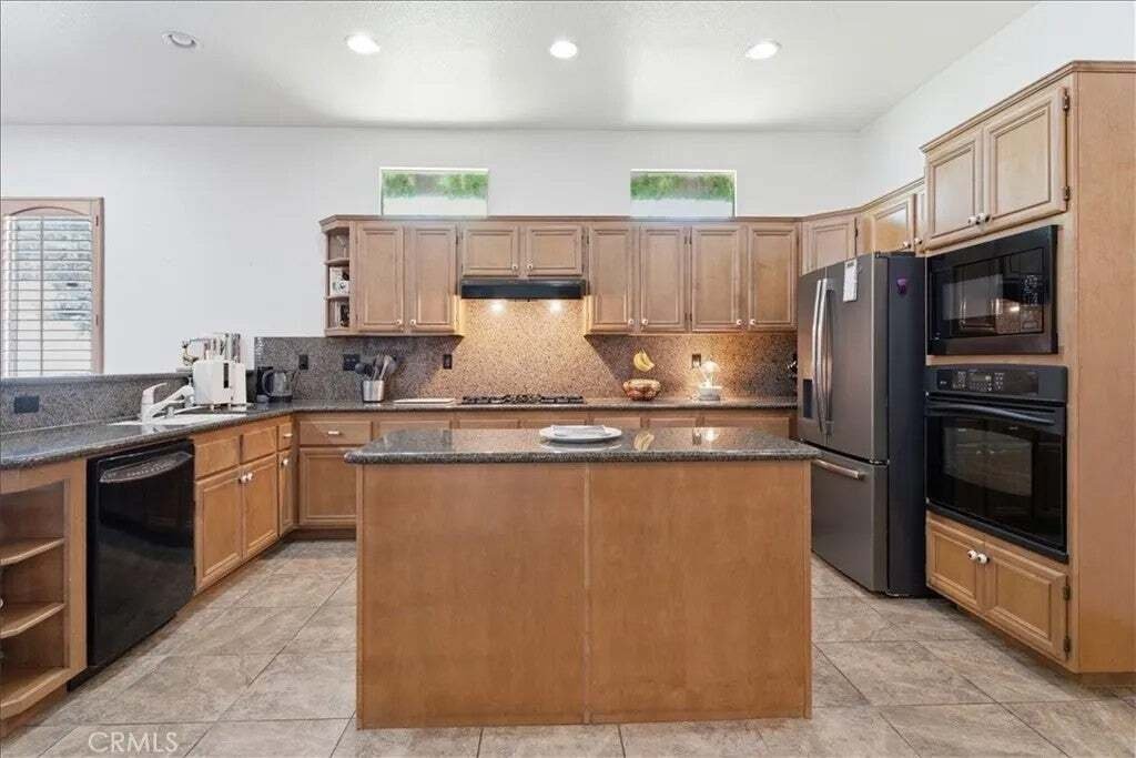 House in Perris, California, United States 4 - 18001994