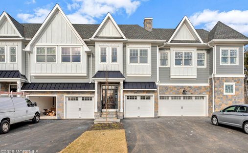 Condo in Tinton Falls, New Jersey, United States 1