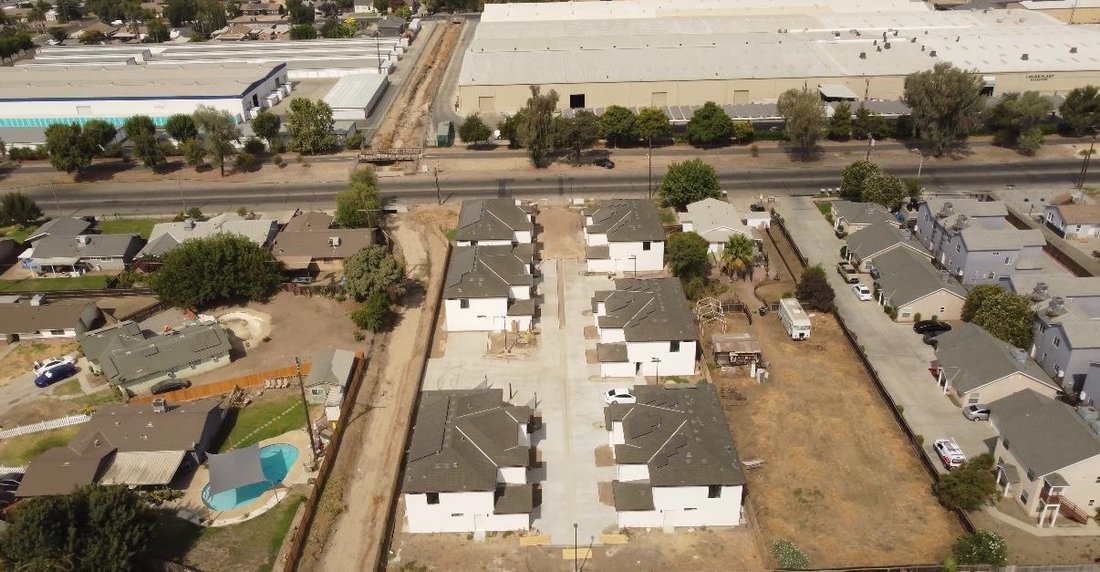 House in Visalia, California, United States 4 - 18639915