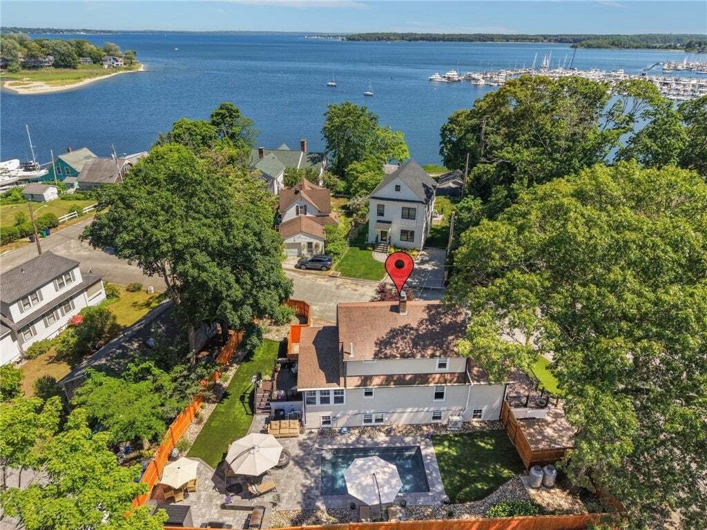 House in Warwick, Rhode Island, United States 1 - 18639995