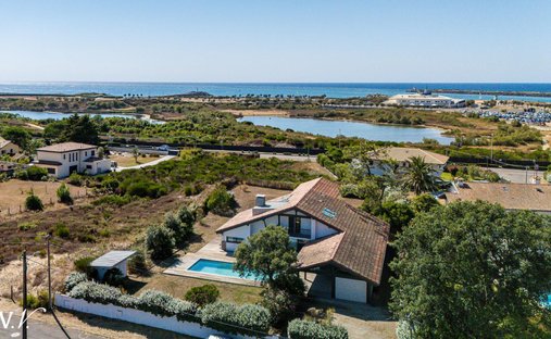 House in Anglet, Nouvelle-Aquitaine, France 1