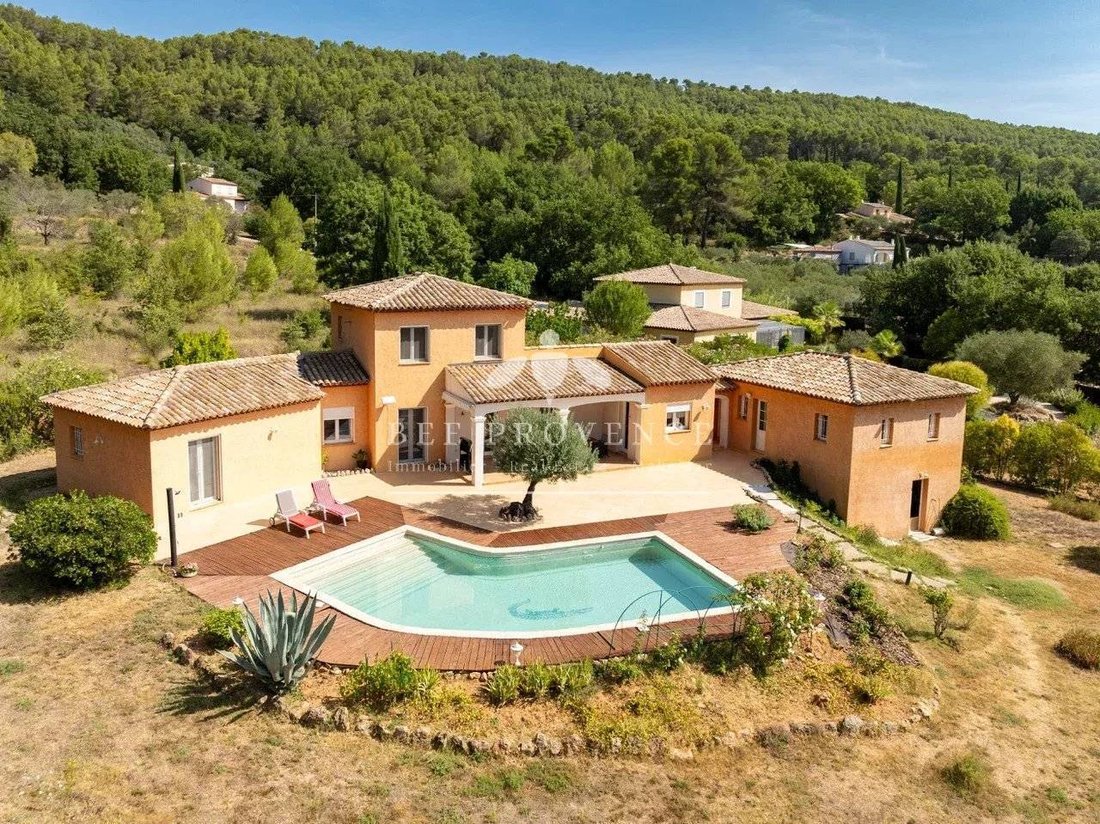 Villa in Salernes, Provence-Alpes-Côte d'Azur, France 1 - 16296791