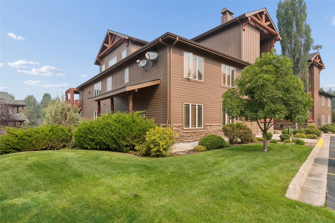 Condo in Columbia Falls, Montana, United States 3 - 18639860