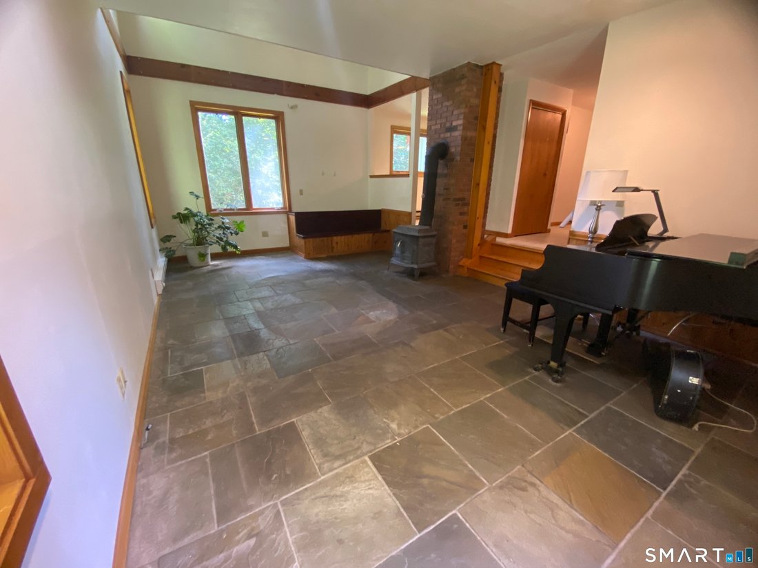 House in Branford, Connecticut, United States 2 - 18640565