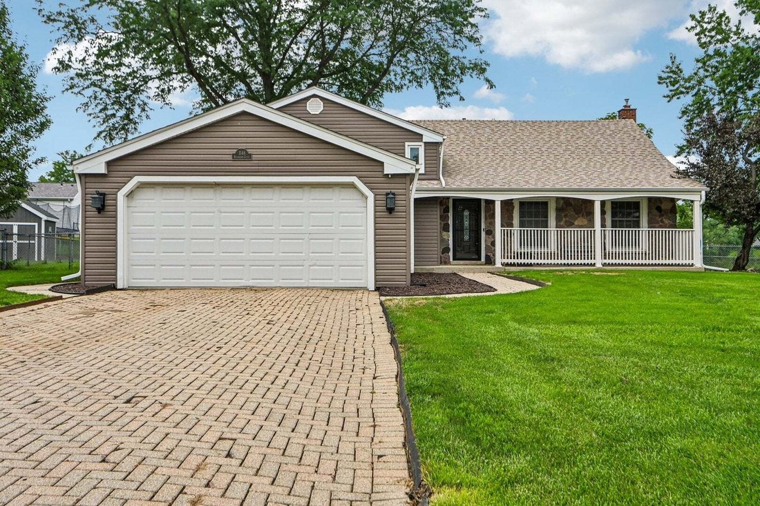 House in Schaumburg, Illinois, United States 1 - 18640493
