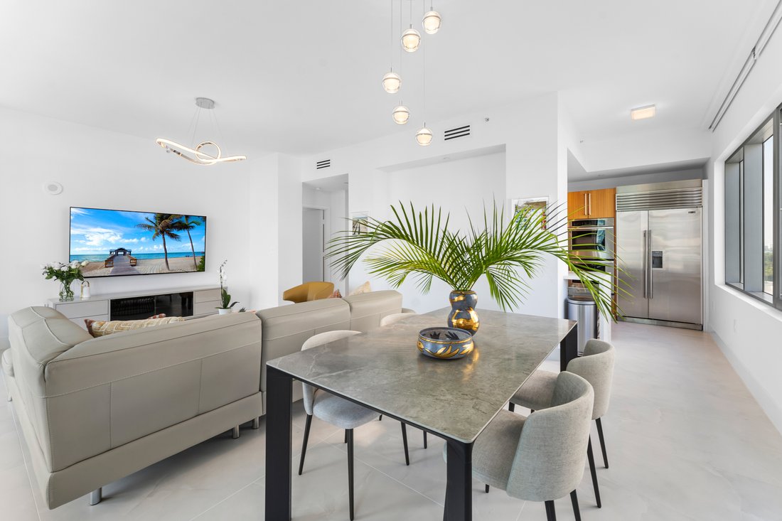 Condo in Miami Beach, Florida, United States 5 - 18640529