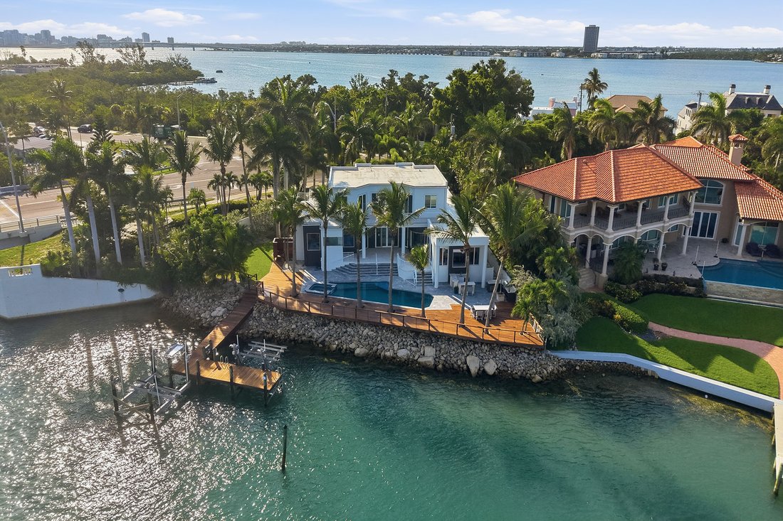 Sarasota, Florida, United States 3 - 18640524