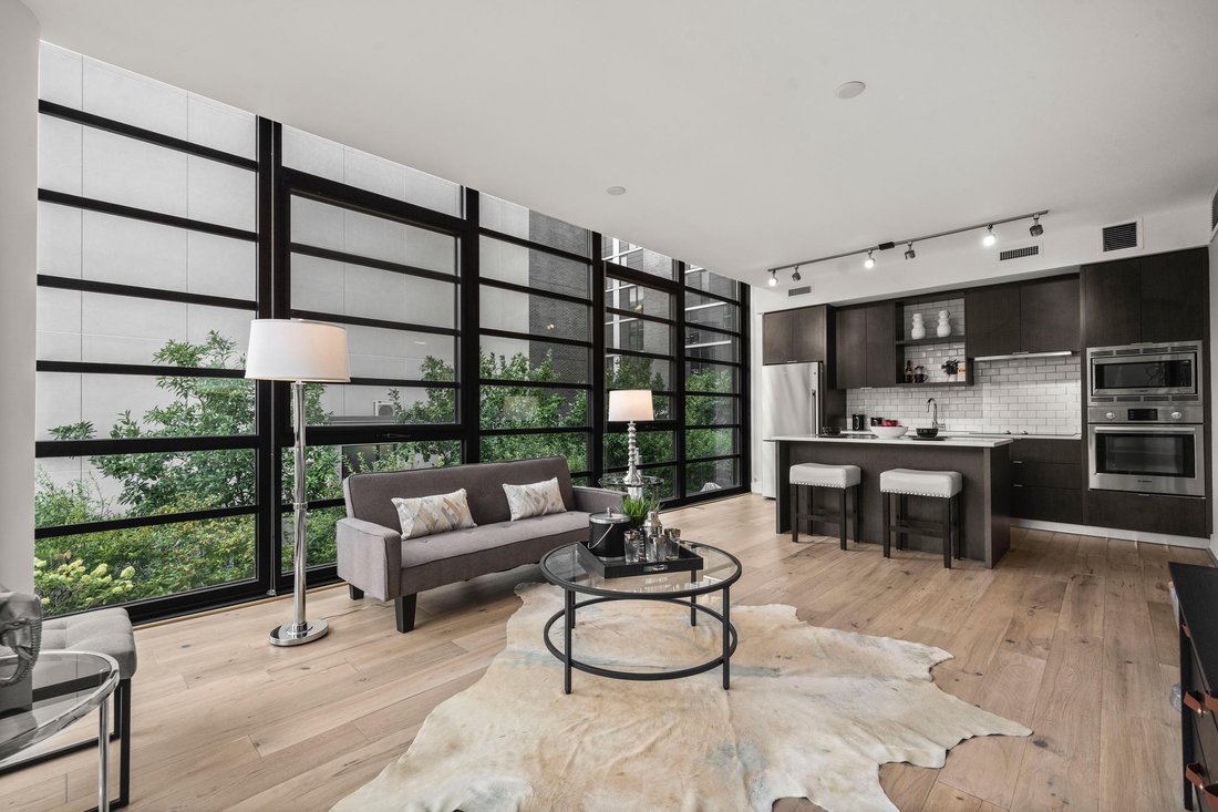 Condo in Washington, District of Columbia, United States 1 - 18640533