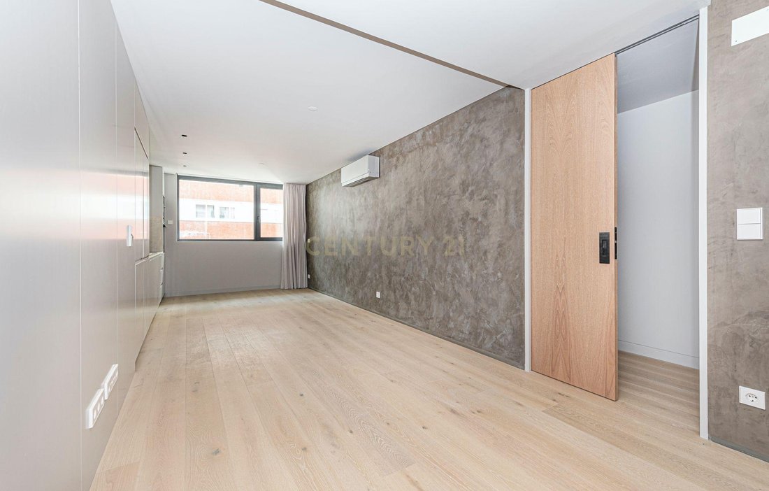 Apartment in Avenidas Novas, Lisbon, Portugal 5 - 18640751