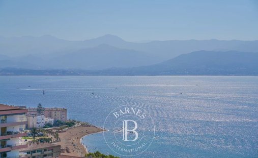 House in Parc Berthault, Ajaccio, France 1