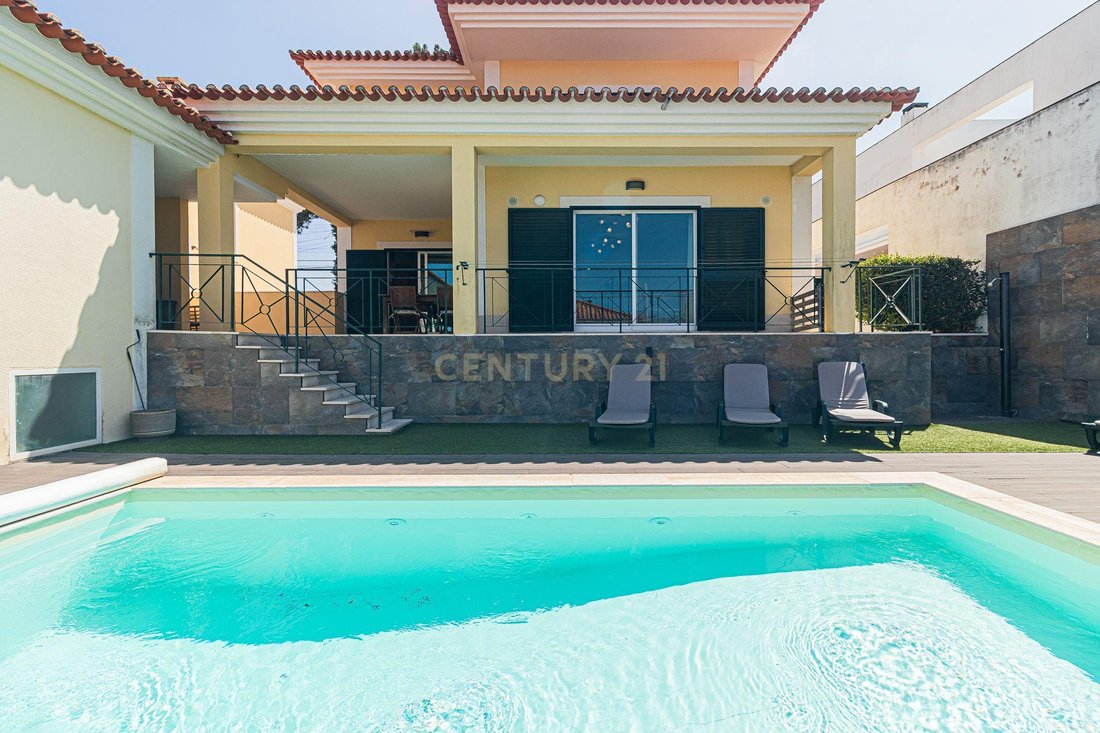Villa in Corroios, Setubal, Portugal 1 - 18640699