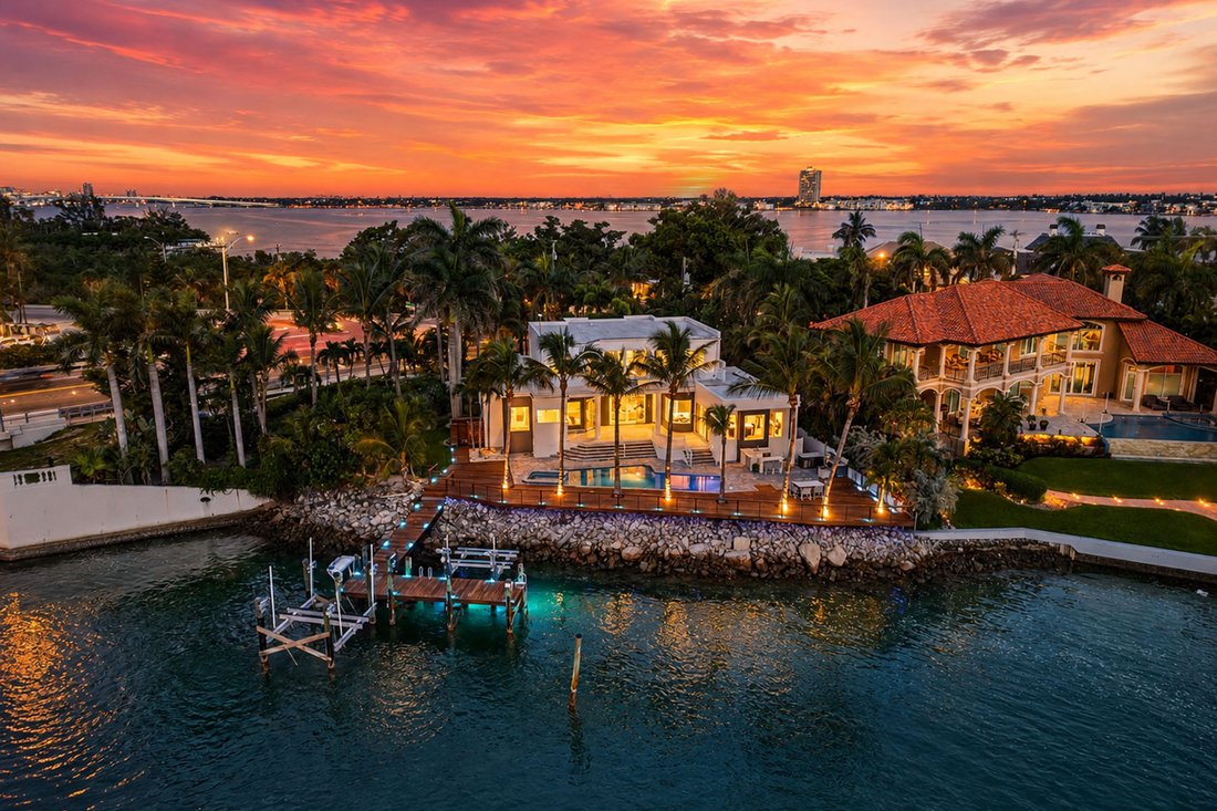 Sarasota, Florida, United States 2 - 18640524