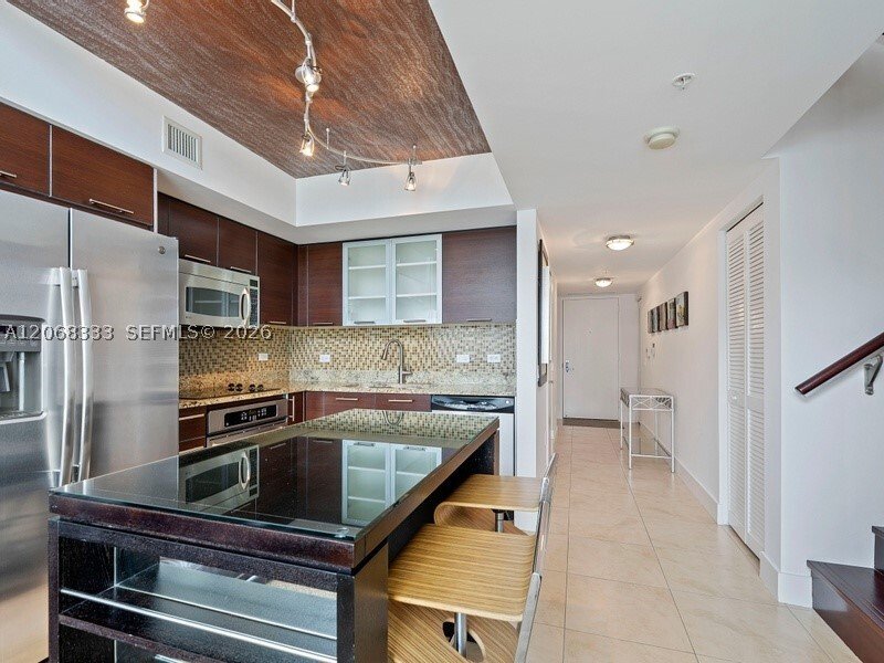 Condo in Miami, Florida, United States 3 - 18640814