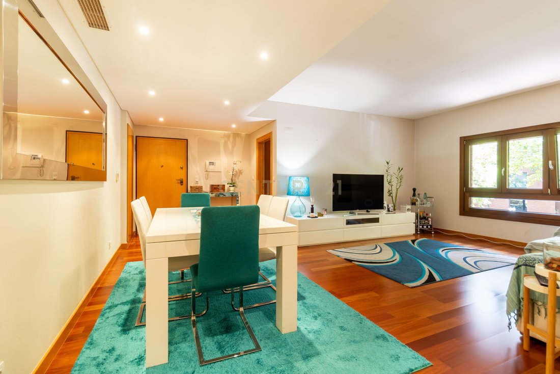 Apartment in Odivelas, Lisbon, Portugal 3 - 18640739