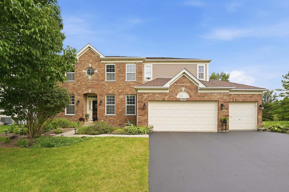House in Sugar Grove, Illinois, United States 1 - 18640497