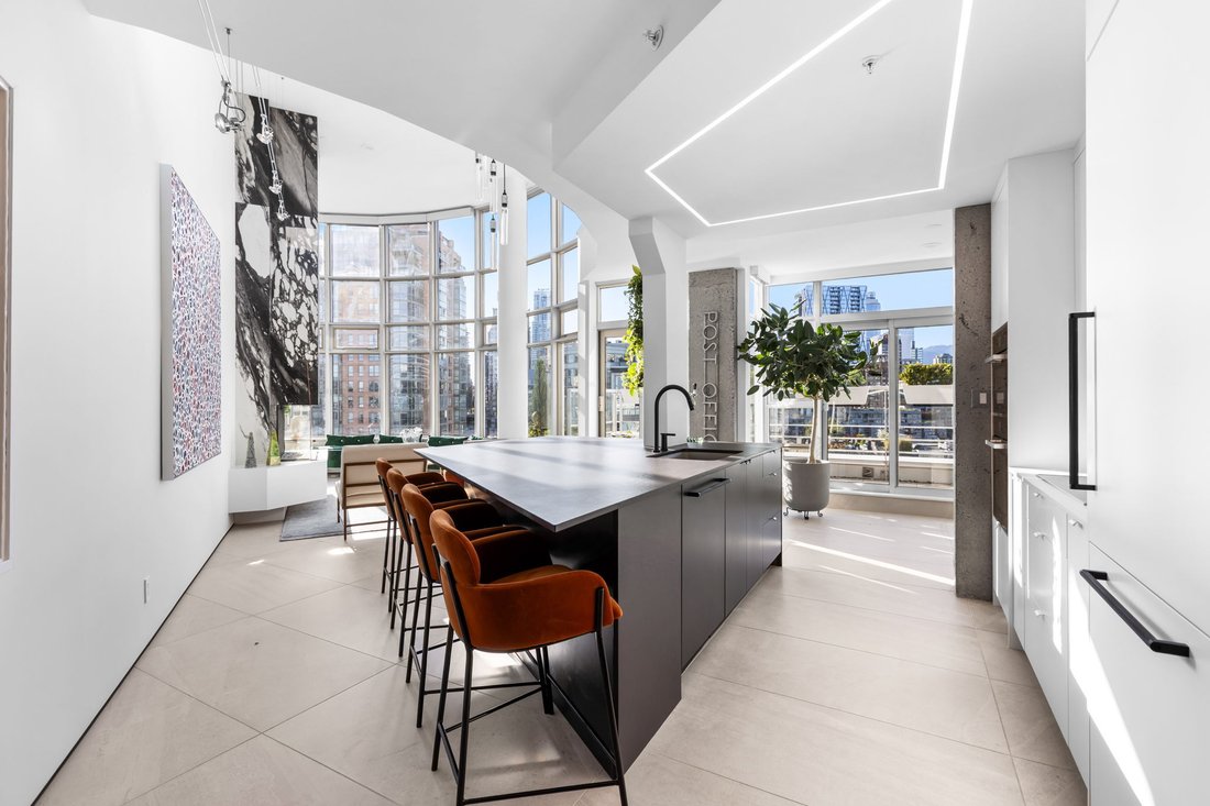 Condo in Vancouver, British Columbia, Canada 4 - 18640840