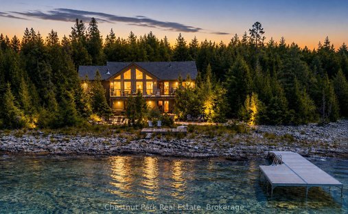 House in Northern Bruce Peninsula, Ontario, Canada 1