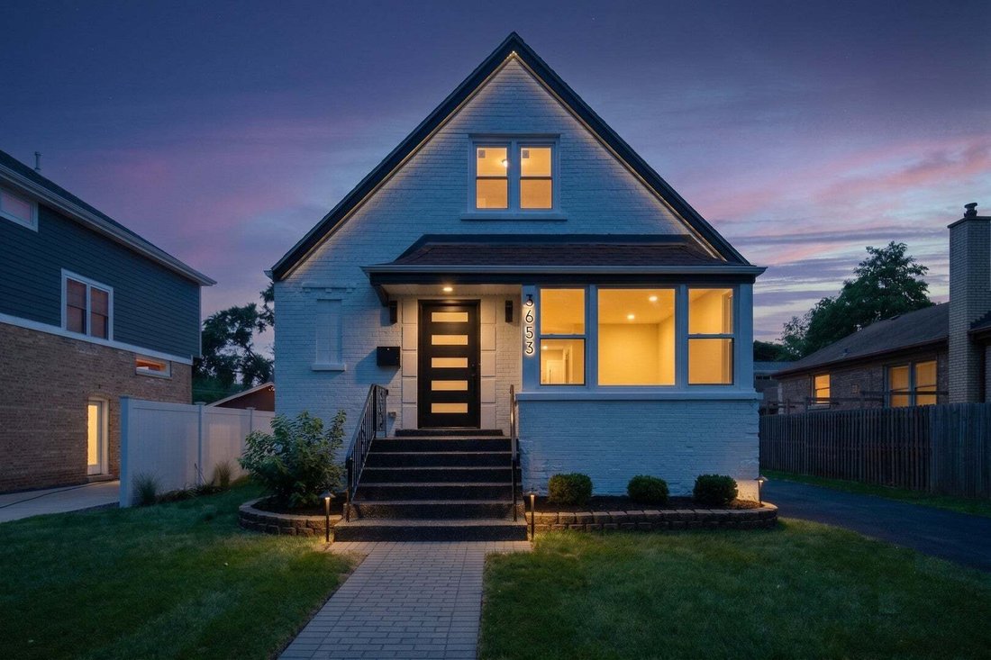 House in Chicago, Illinois, United States 1 - 18640499