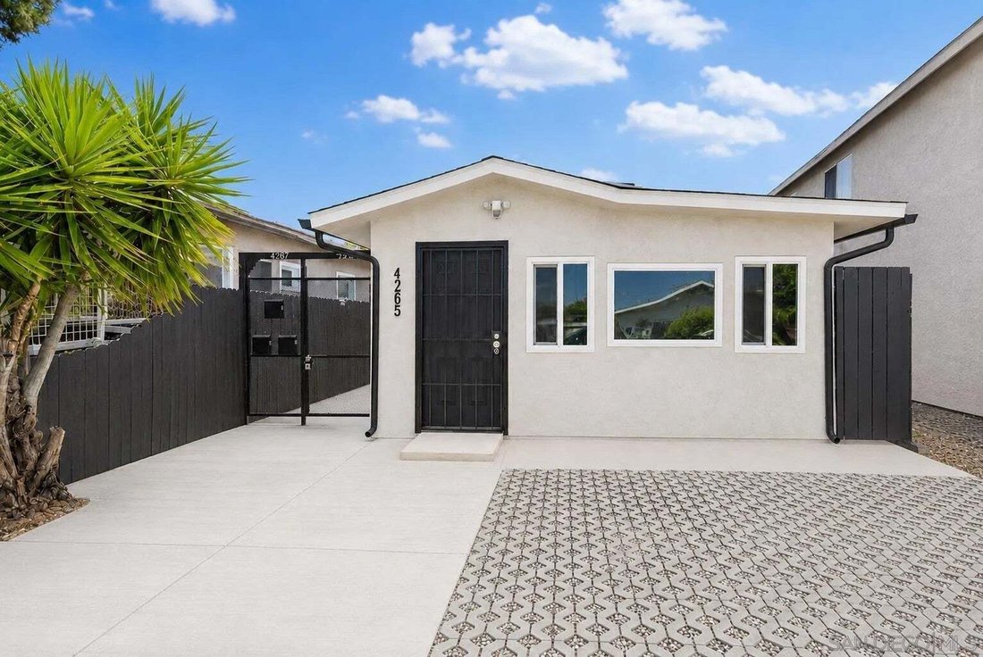 San Diego, California, United States 1 - 18013336