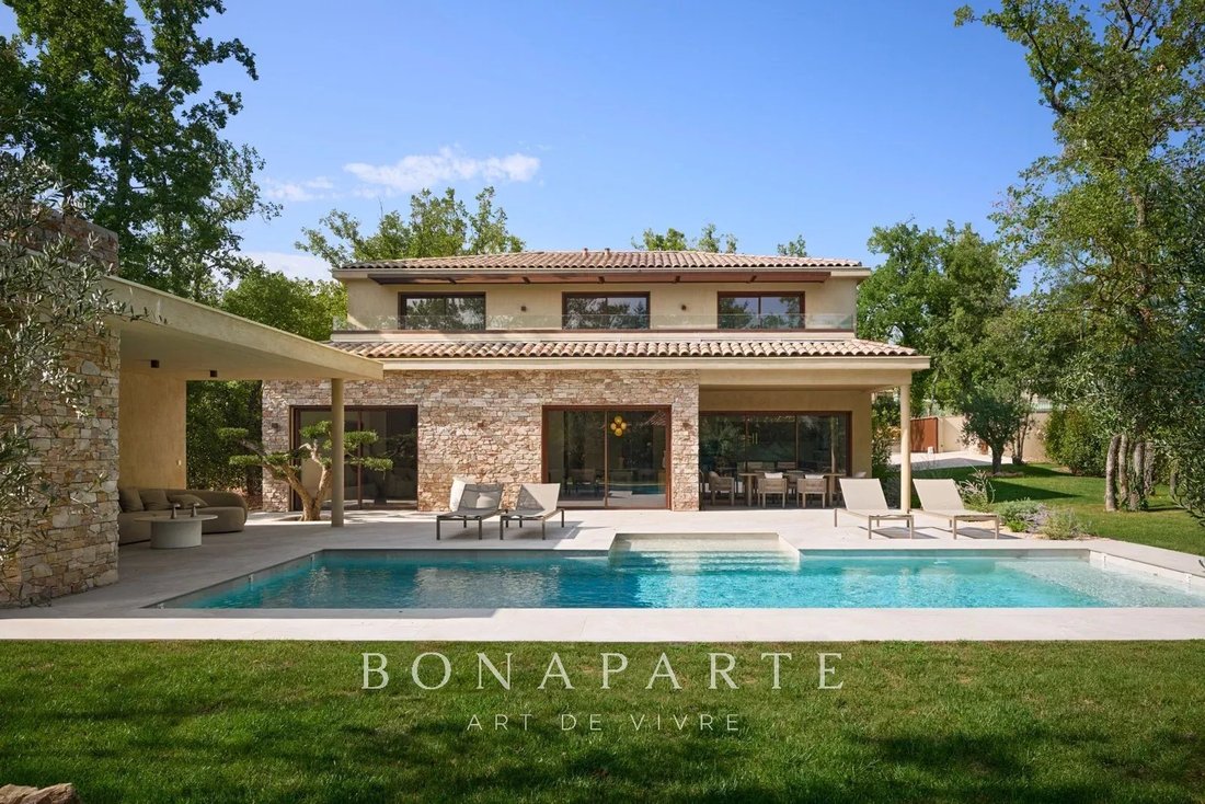 Villa in Tourrettes, Provence-Alpes-Côte d'Azur, France 2 - 18640804