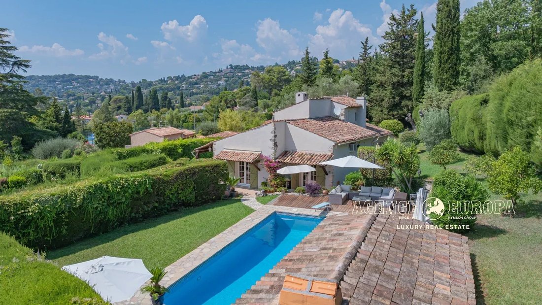 Villa in Mougins, Provence-Alpes-Côte d'Azur, France 2 - 18640793