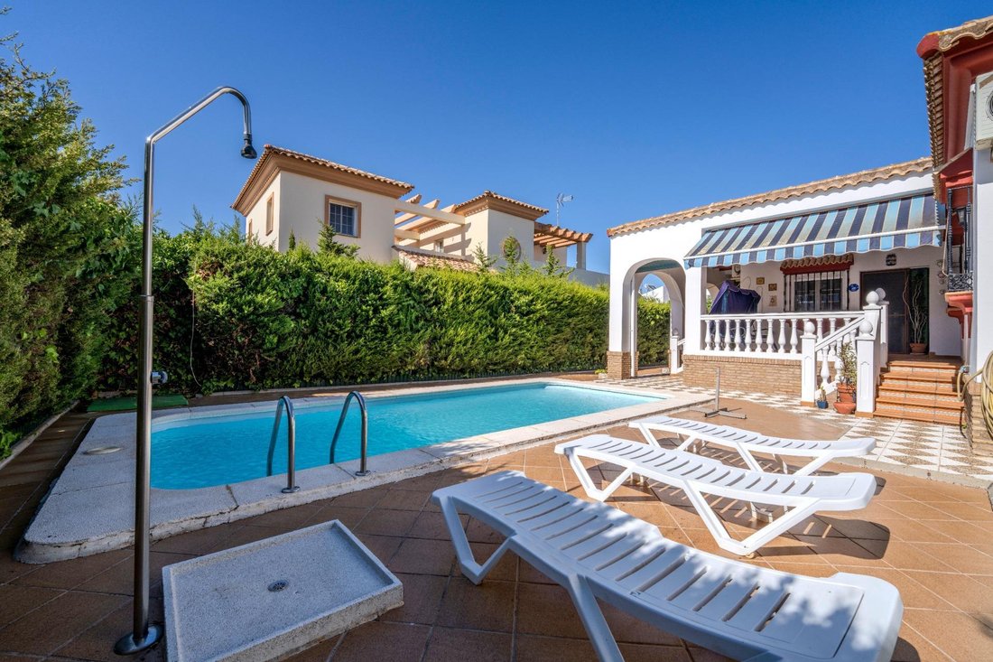 Villa in Ayamonte, Andalusia, Spain 2 - 18640579