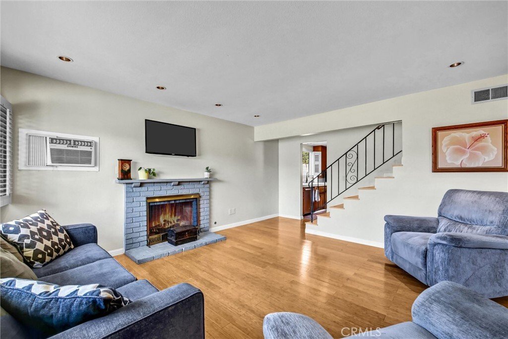 House in San Dimas, California, United States 4 - 18640735