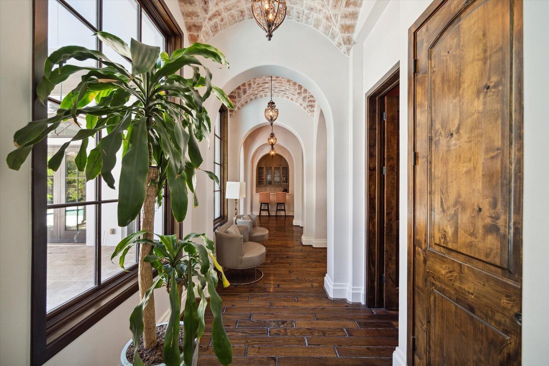 House in Houston, Texas, United States 4 - 18640454