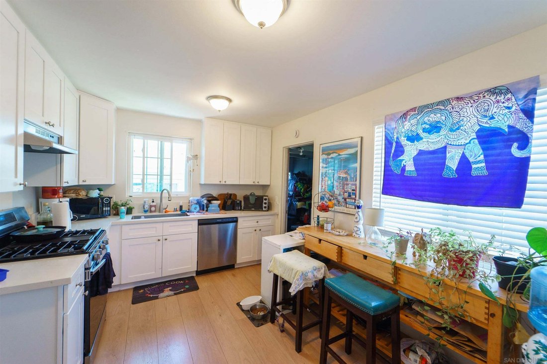 San Diego, California, United States 4 - 18640455