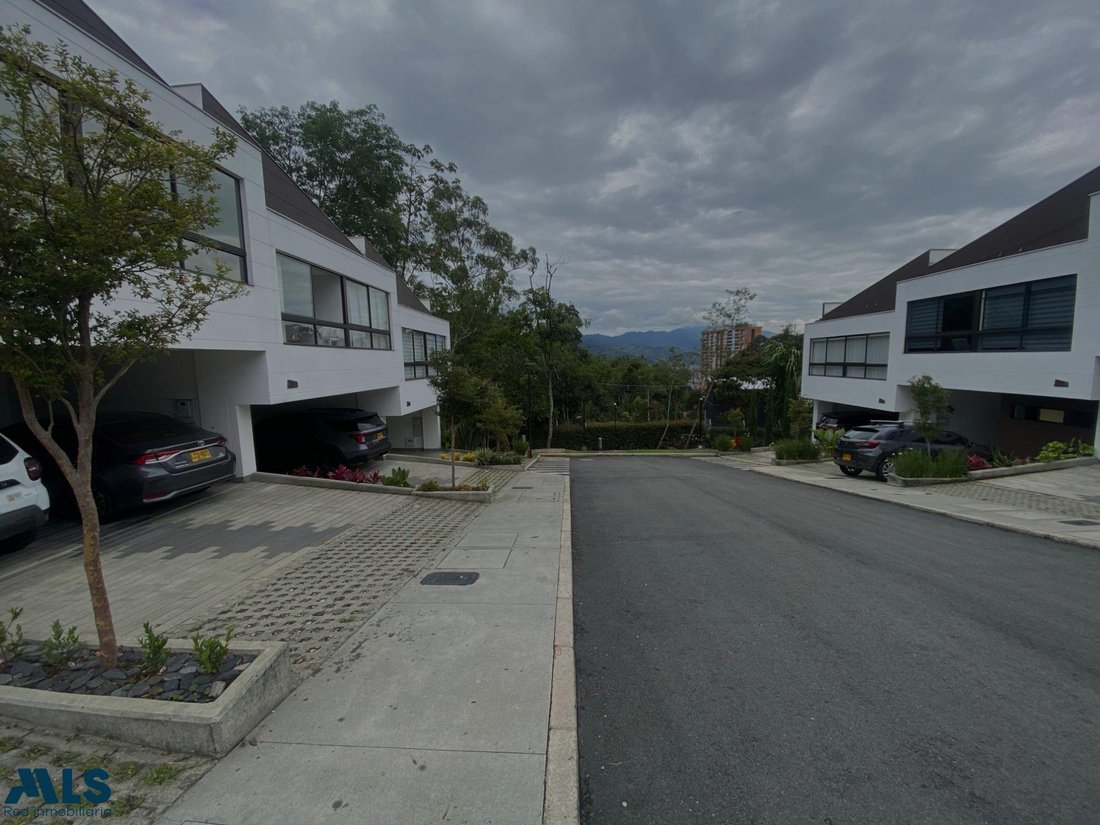 House in Envigado, Antioquia, Colombia 3 - 18640550