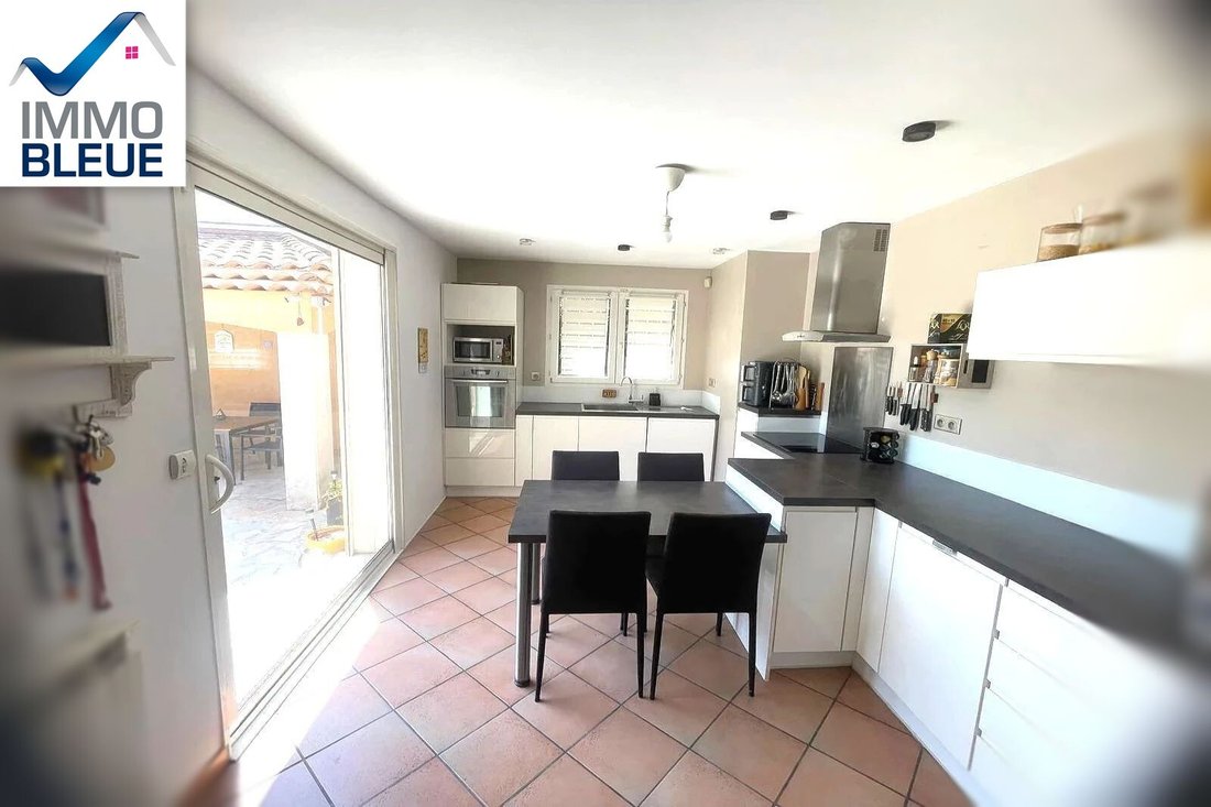 Villa in Plaines Saint Pierre-Saint Julien, Martigues, France 5 - 18640657