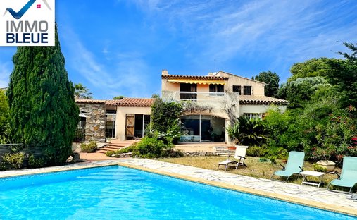 Villa in Le Village-L'Esperon, Sausset-les-Pins, France 1