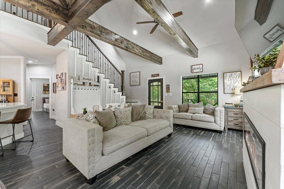 House in Montgomery, Texas, United States 3 - 18640452