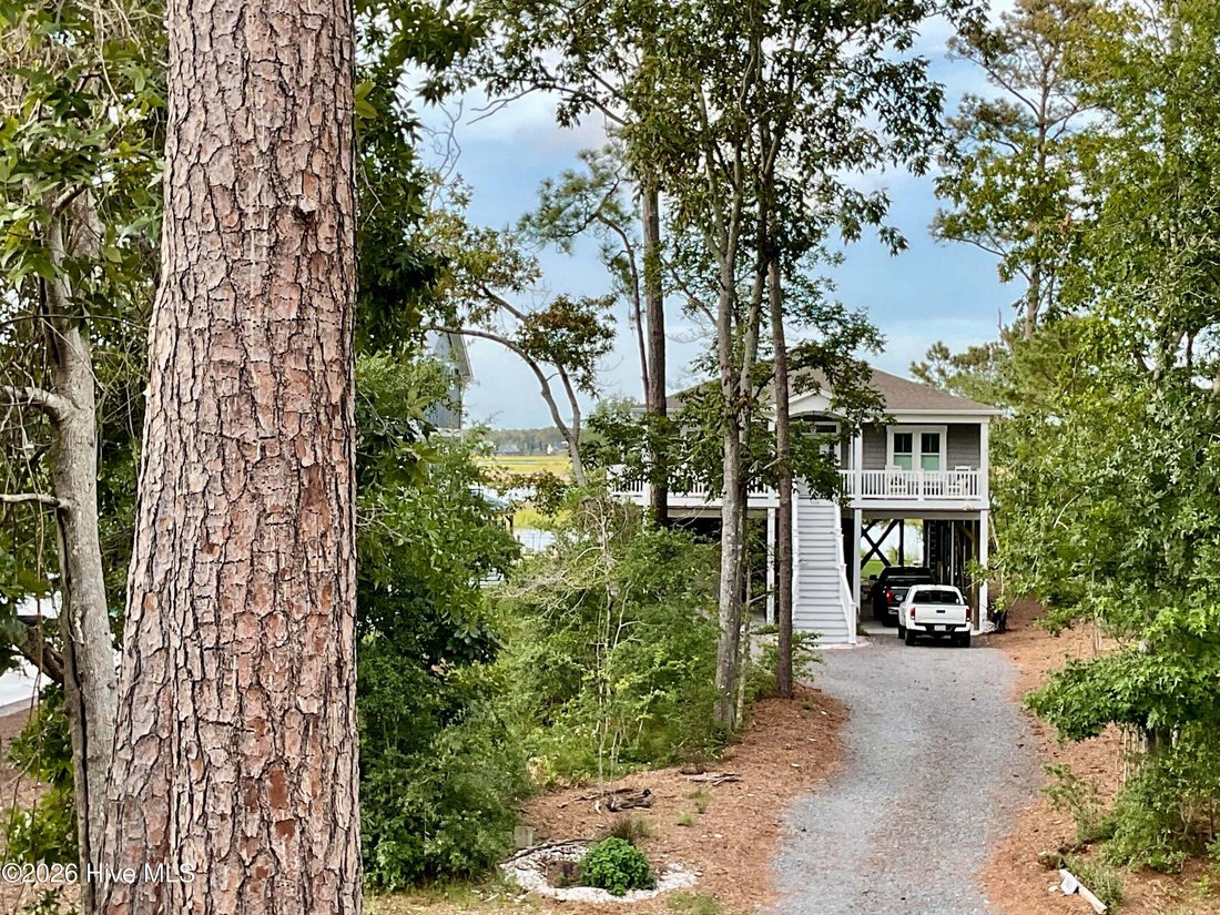 House in Oak Island, North Carolina, United States 2 - 18640486