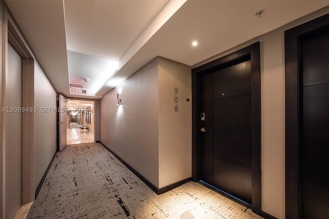Condo in Miami Beach, Florida, United States 5 - 18640810
