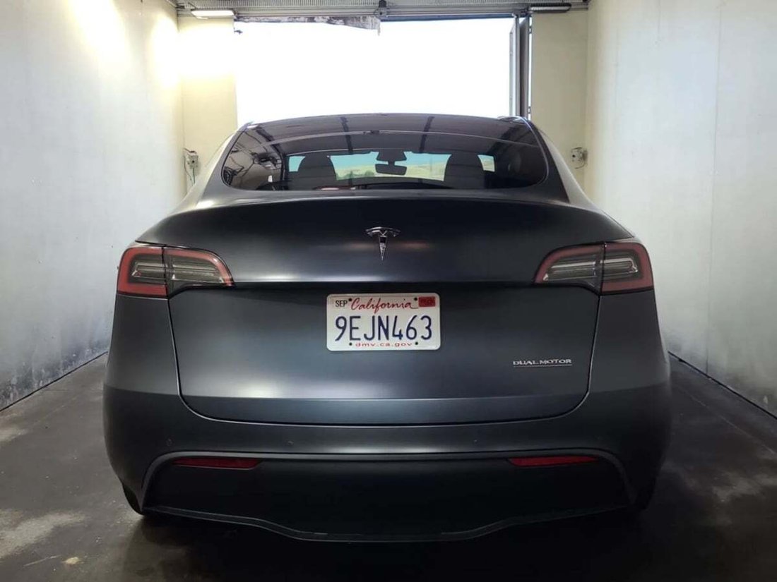 Suv in Newport Beach, CA, United States 4 - 18640656