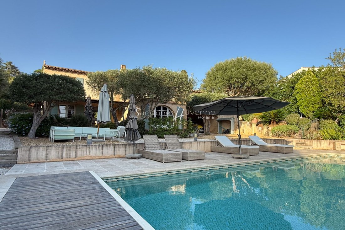 Villa in La Croix-Valmer, Provence-Alpes-Côte d'Azur, France 5 - 18640651