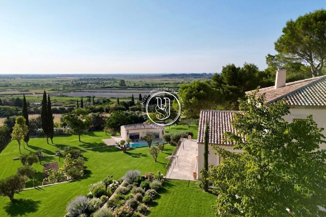 Villa in Arles, Provence-Alpes-Côte d'Azur, France 3 - 18640662
