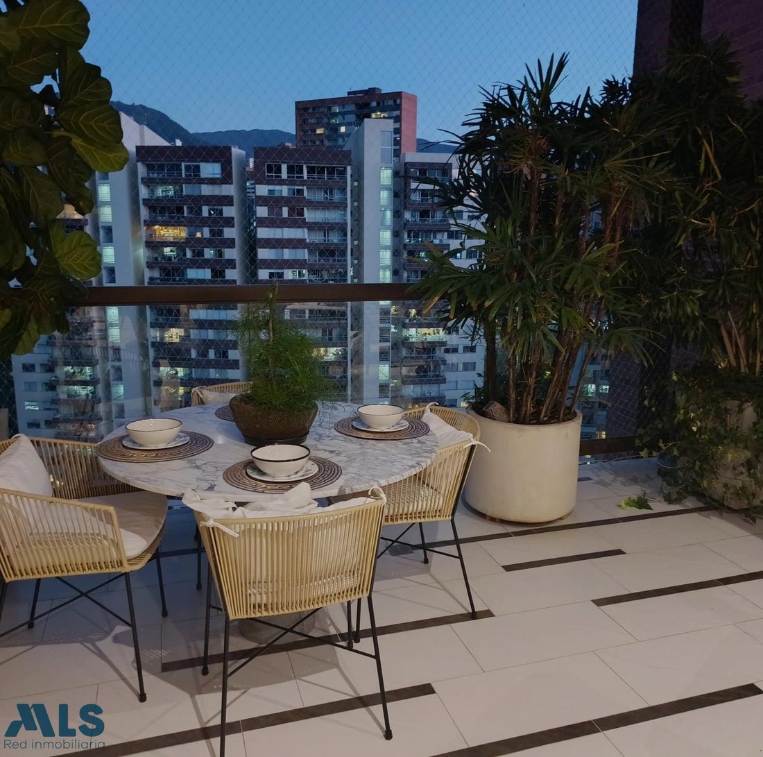 Apartment in Medellín, Antioquia, Colombia 5 - 18640548