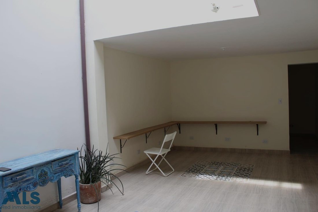 House in Medellín, Antioquia, Colombia 3 - 18640553