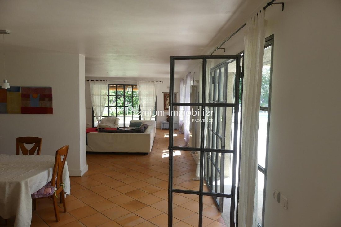 Villa in Mazenod-Bellevue-Saint Donat-Banon, Aix-en-Provence, France 4 - 18640641