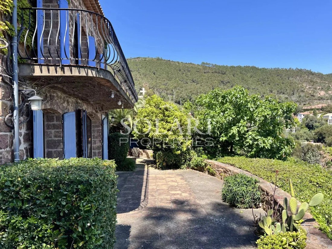 Villa in Théoule-sur-Mer, Provence-Alpes-Côte d'Azur, France 5 - 15664239