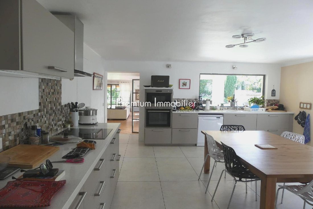 Villa in Mazenod-Bellevue-Saint Donat-Banon, Aix-en-Provence, France 5 - 18640641