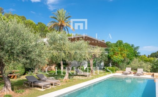 Villa in Can Furnet, Santa Eularia des Riu, Balearic Islands 1