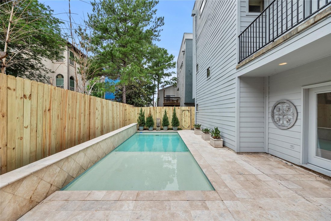 House in Houston, Texas, United States 2 - 18640473