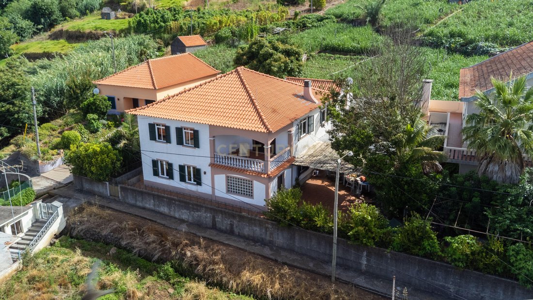 Villa in Canhas, Madeira, Portugal 1 - 18640694